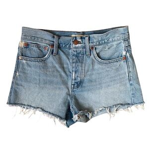 Madewell Relaxed Mid Rise Button Down Denim Shorts in Cedarcroft Wash 25 NWOT